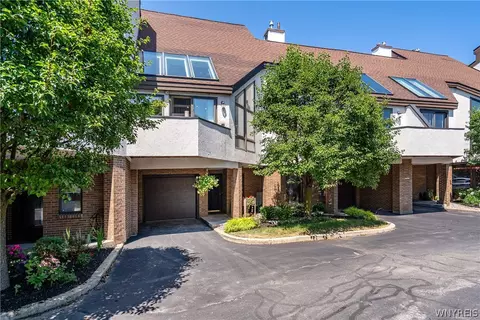 15 Harbour Pointe, Buffalo, NY 14202
