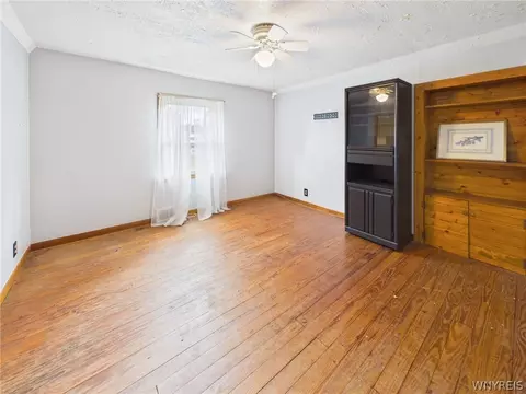 Bedroom - 1043 Brook St, Olean, NY 14760 photo 6 of 8