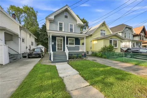 2437 Cleveland Ave, Niagara Falls, NY 14305