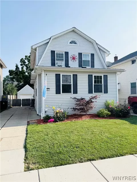 207 Wardman Rd, Buffalo, NY 14217
