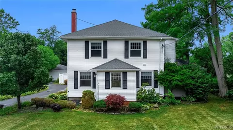 5274 Columbia Ave, Hamburg, NY 14075