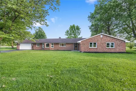 1918 Lake Rd, Porter, NY 14174