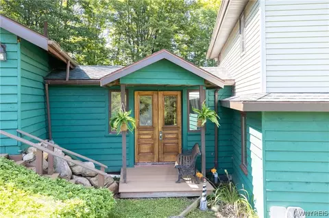 Exterior - 11650 Sharp St, Concord, NY 14055 photo 2 of 12