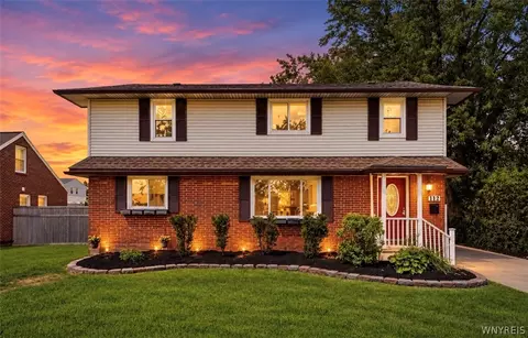 112 Hartford Rd, Amherst, NY 14226