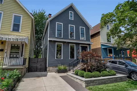 38 Ripley Pl, Buffalo, NY 14213