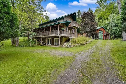 12358 Pine Vly, Holland, NY 14080