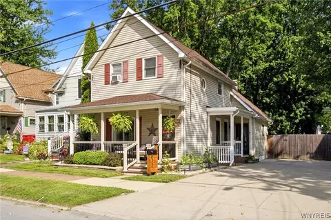 72 Simson St, Tonawanda, NY 14150