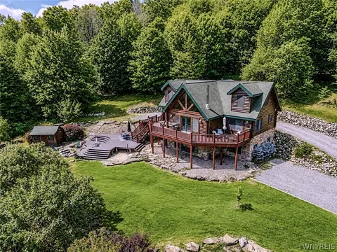 5240 Hefferan Rd, Ellicottville, NY 14731