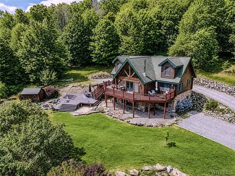 5240 Hefferan Rd, Ellicottville, NY 14731