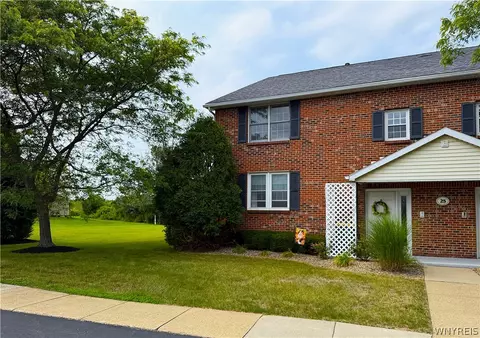 25 Crownview #D, Hamburg, NY 14075