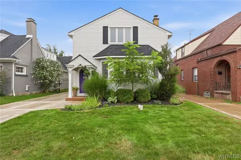 68 Radcliffe Rd, Buffalo, NY 14214