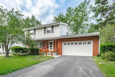 12 Alabama Pl, Lockport, NY 14094