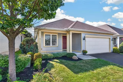 14 Allie Ln, Hamburg, NY 14075