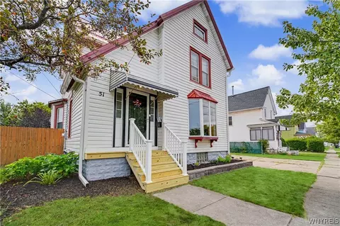 51 Tyler St, Depew, NY 14043