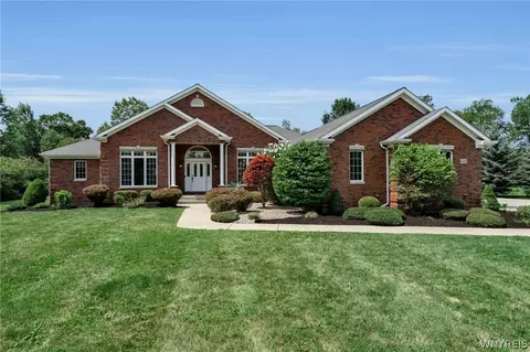 8600 Northfield Rd, Clarence Center, NY 14032