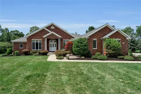 8600 Northfield Rd, Clarence Center, NY 14032