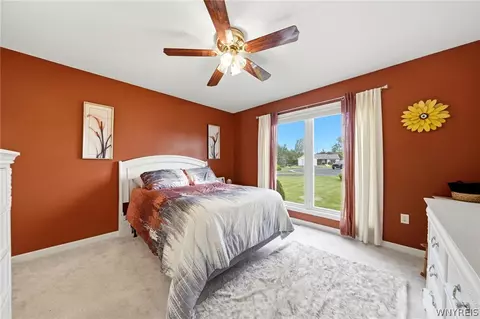 Bedroom - 2 Alexander Pkwy, Pendleton, NY 14120 photo 4 of 8