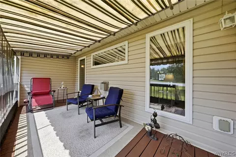Exterior - 2 Alexander Pkwy, Pendleton, NY 14120 photo 6 of 11