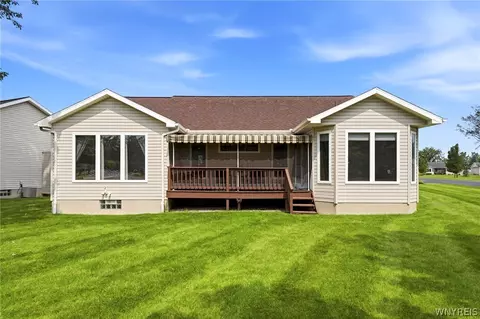 Exterior - 2 Alexander Pkwy, Pendleton, NY 14120 photo 11 of 11