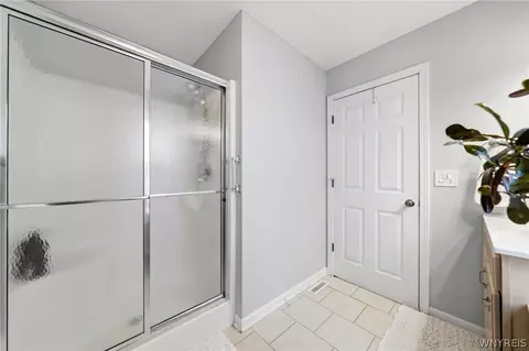 Bath - 2 Alexander Pkwy, Pendleton, NY 14120 photo 2 of 3