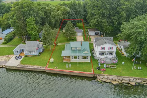 10457 Willow Ln #59, Yates, NY 14098