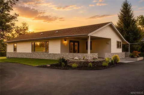 2133 County Line Rd, Barker, NY 14012