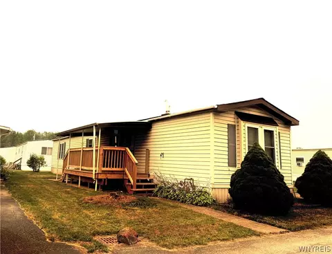 6035 S Willowbend S Transit Rd #43, Lockport Town, NY 14094