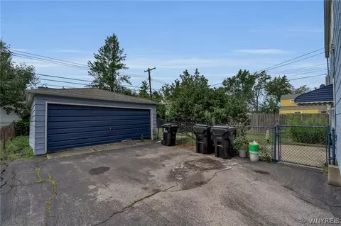 Exterior - 152 Pullman Ave, Tonawanda, NY 14217 photo 4 of 4