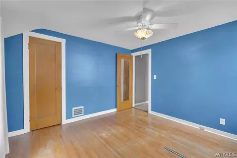 Bedroom - 152 Pullman Ave, Tonawanda, NY 14217 photo 2 of 9