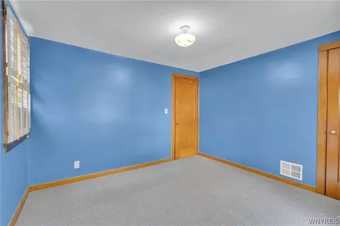 Bedroom - 152 Pullman Ave, Tonawanda, NY 14217 photo 7 of 9