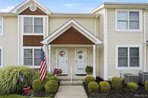 127 Olde Stone Ln, Lancaster, NY 14086