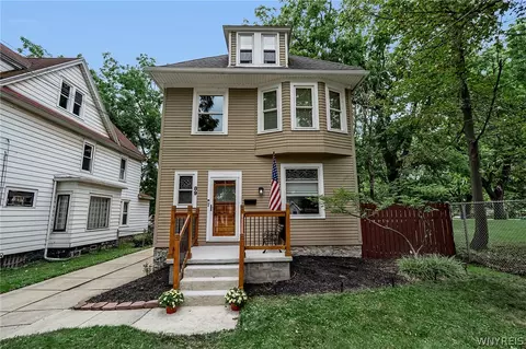 89 Fields Ave, Buffalo, NY 14210