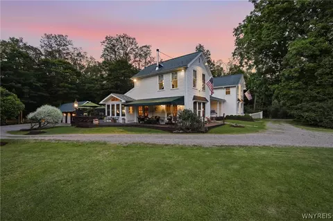 9788 Clarksburg Rd, Eden, NY 14057