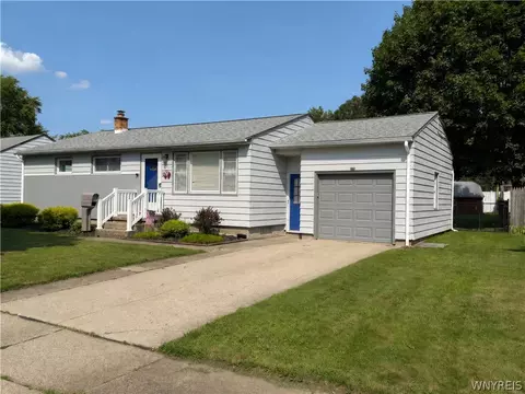 179 Belmont Ct E, North Tonawanda, NY 14120