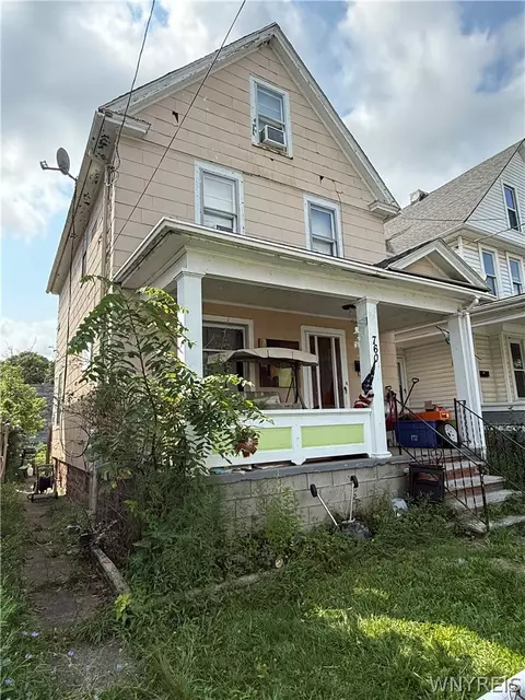 760 15th St, Niagara Falls, NY 14301
