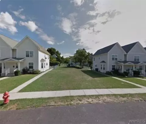 163 10th St, Buffalo, NY 14201