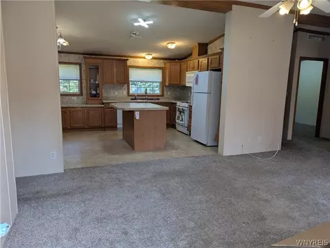 325 Circle Ct, Arcade, NY 14009 photo 2