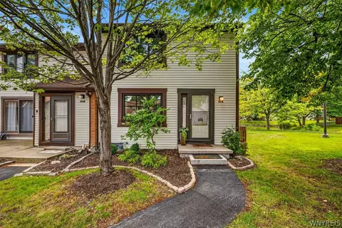 1208 Charlesgate Cir, East Amherst, NY 14051