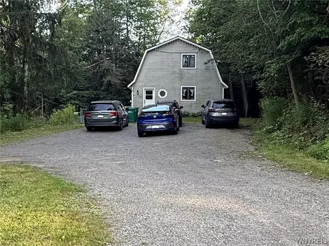 11401 Partridge Rd, Holland, NY 14080