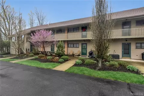 28 Mohawk Dr # B, Chautauqua, NY 14728
