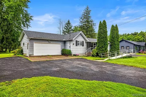 3520 Lockport Olcott Rd, Newfane, NY 14108