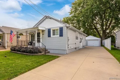 543 78th St, Niagara Falls, NY 14304