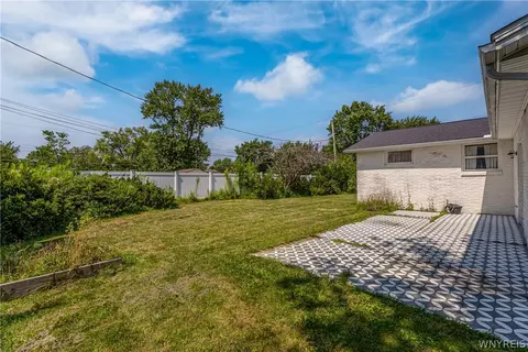 Exterior - 145 E Maplemere Rd, Amherst, NY 14221 photo 2 of 2