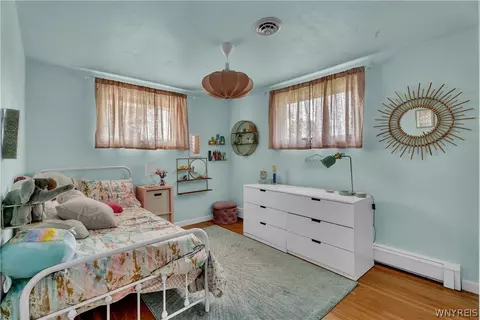 Bedroom - 145 E Maplemere Rd, Amherst, NY 14221 photo 8 of 9