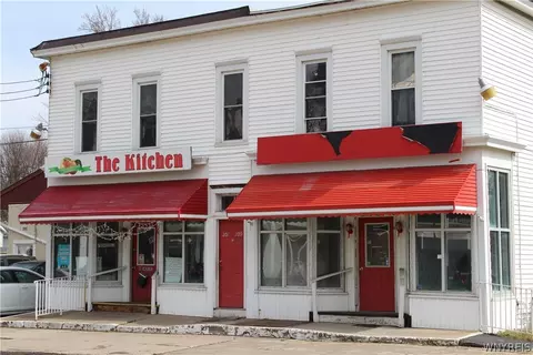 207-221 Washburn St, Lockport, NY 14094