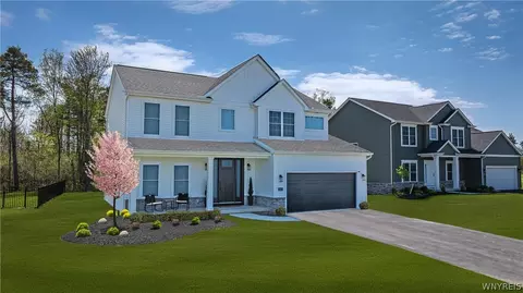 5496 William St, Lancaster, NY 14086