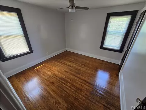 Bedroom - 87 Eiseman Ave, Buffalo, NY 14217 photo 1 of 5