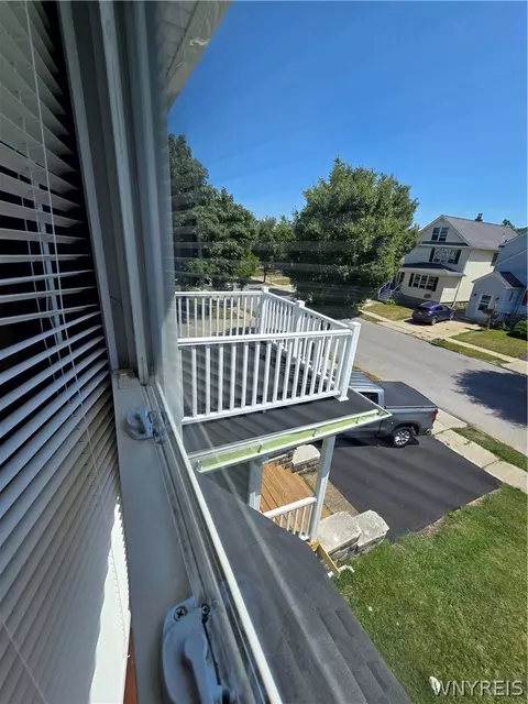 Exterior - 87 Eiseman Ave, Buffalo, NY 14217 photo 5 of 5