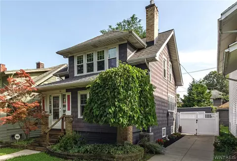 35 Montrose Ave, Buffalo, NY 14214