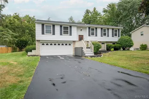 64 Candy Ln, Orchard Park, NY 14127